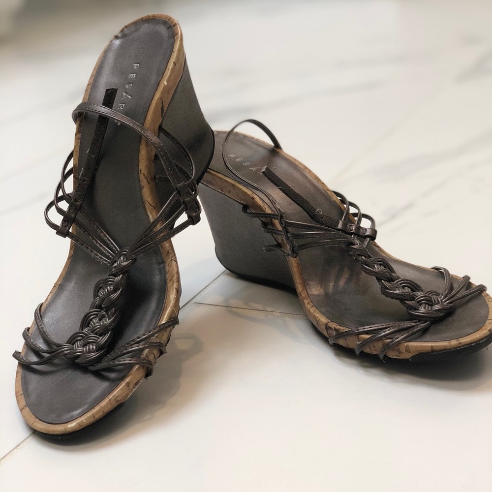 💕Pesário Pewter Wedge Sandle💕